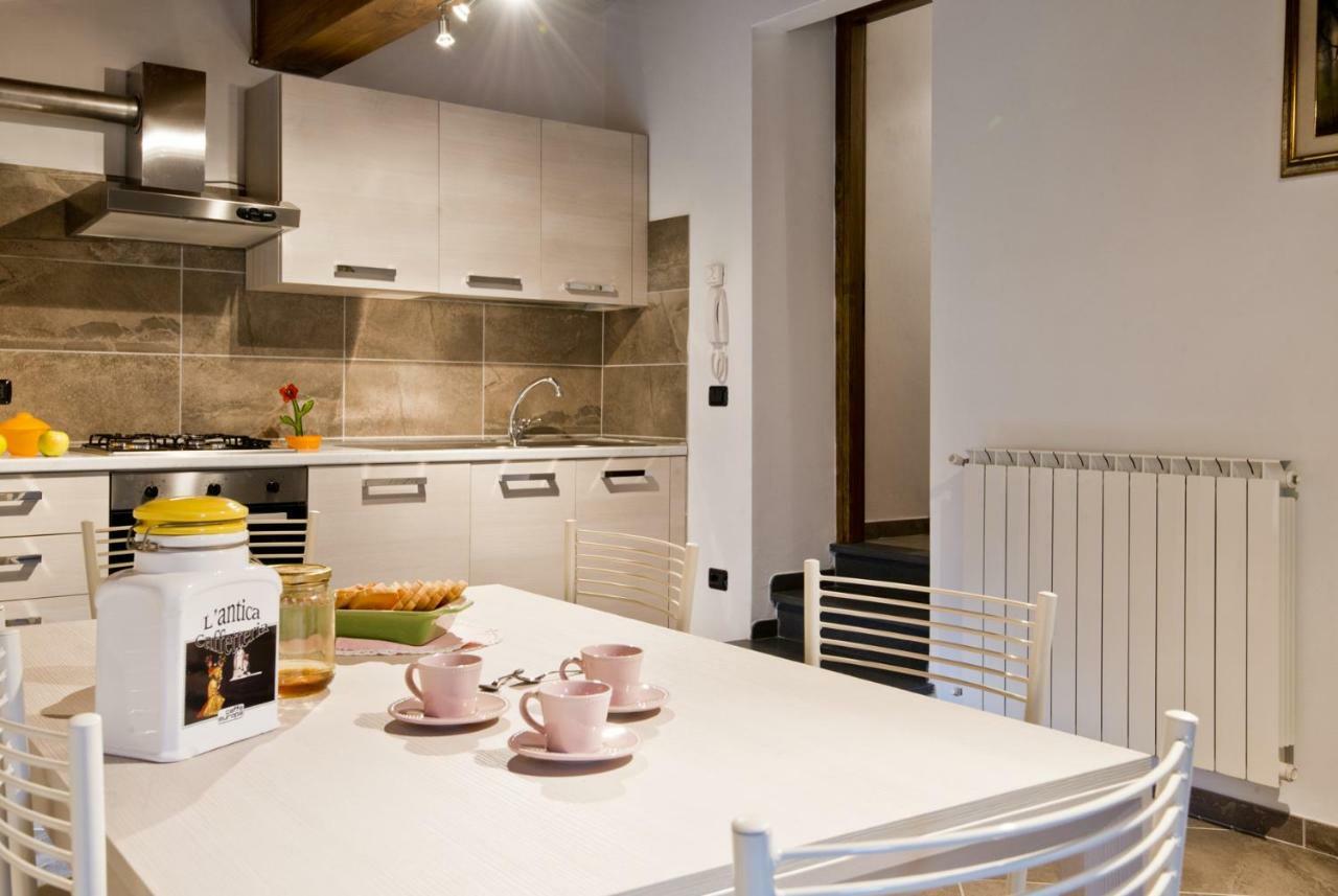 Bed and Breakfast Le Casine Del Borgo Борго-а-Моццано Экстерьер фото