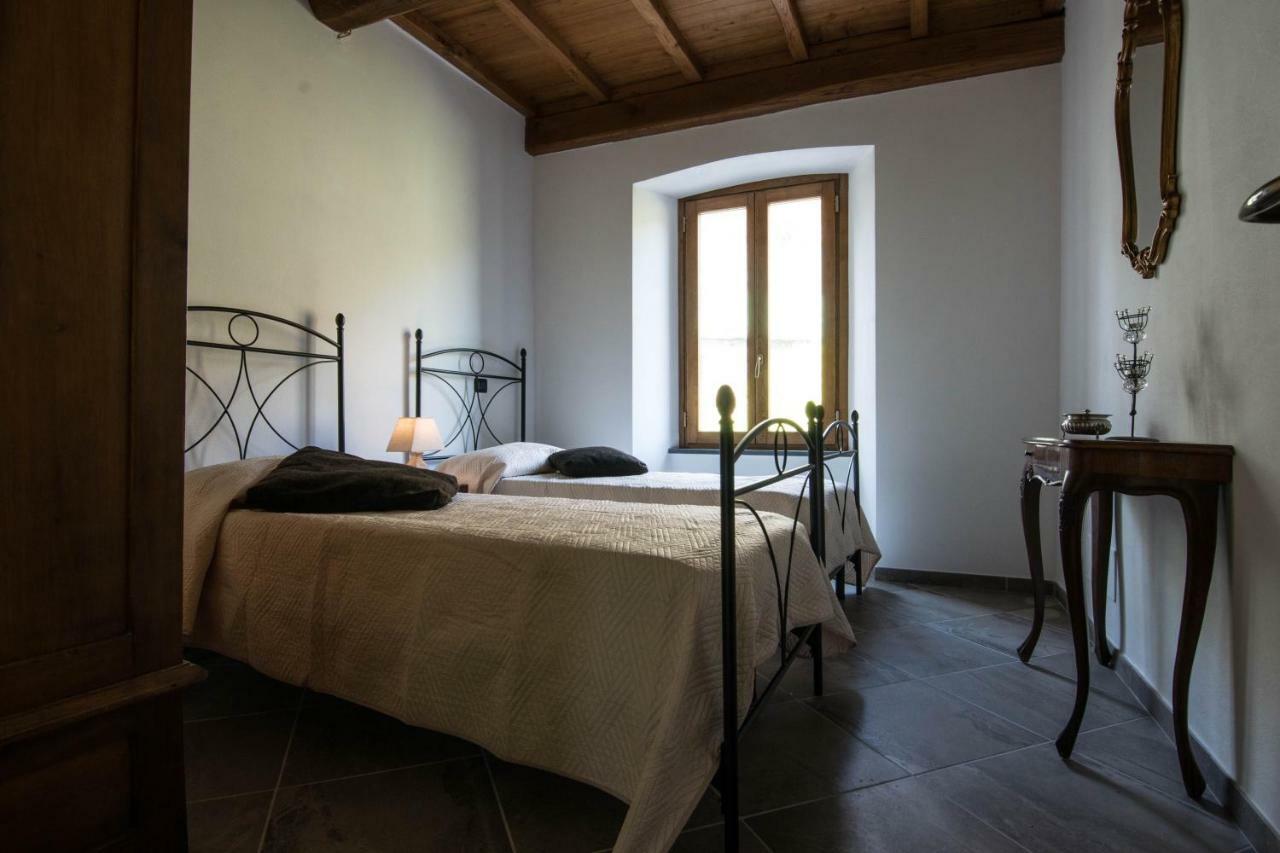 Bed and Breakfast Le Casine Del Borgo Борго-а-Моццано Экстерьер фото