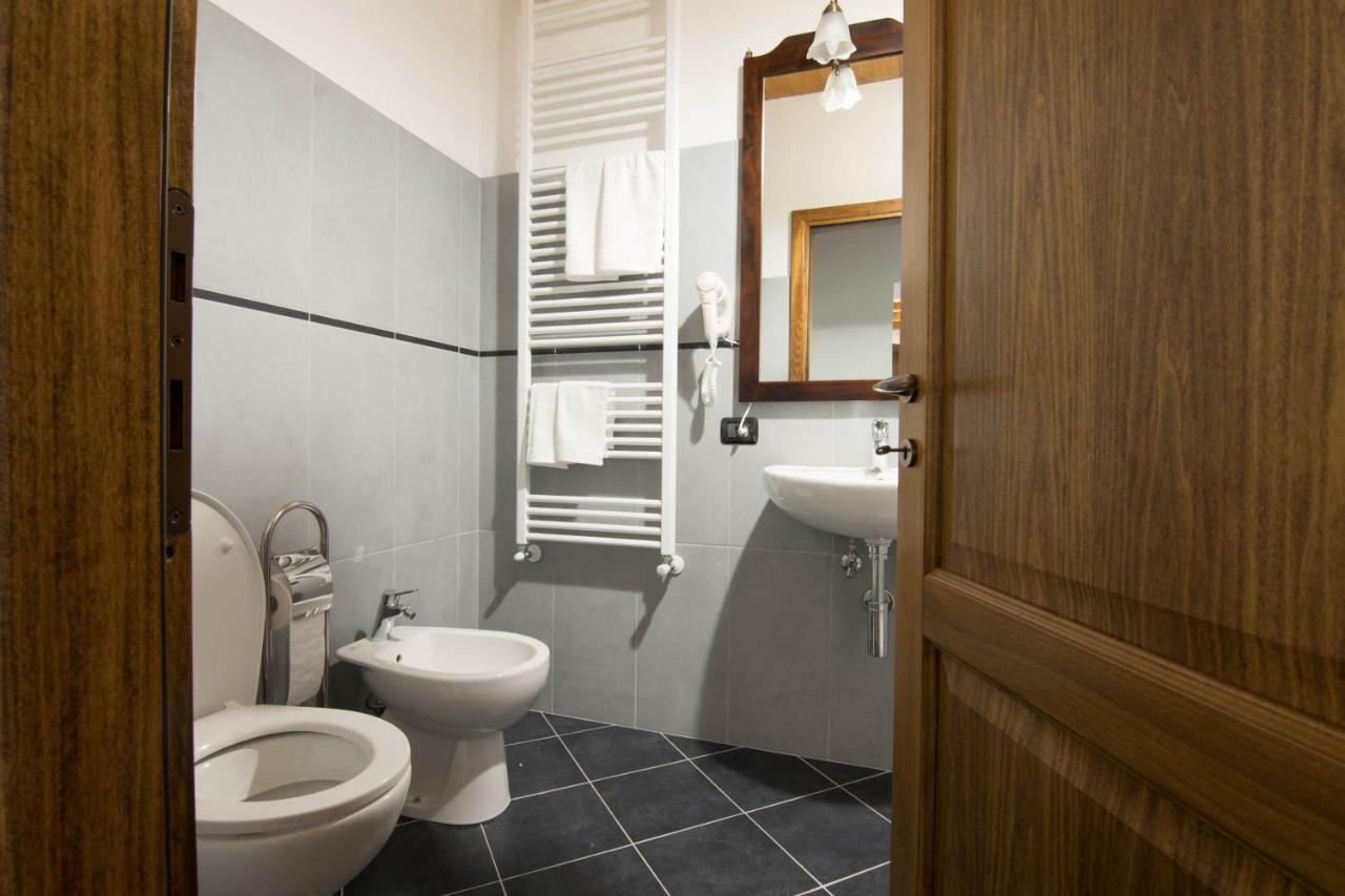Bed and Breakfast Le Casine Del Borgo Борго-а-Моццано Экстерьер фото