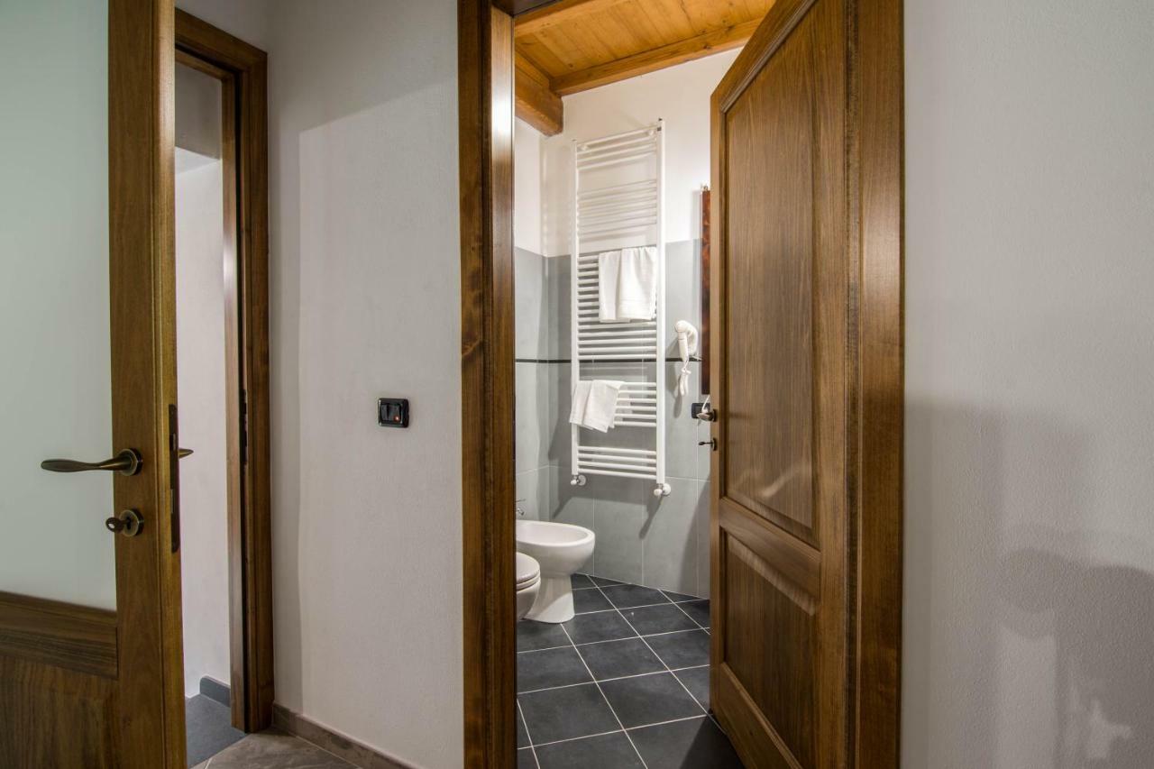 Bed and Breakfast Le Casine Del Borgo Борго-а-Моццано Экстерьер фото