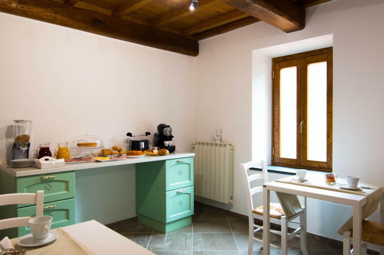 Bed and Breakfast Le Casine Del Borgo Борго-а-Моццано Экстерьер фото